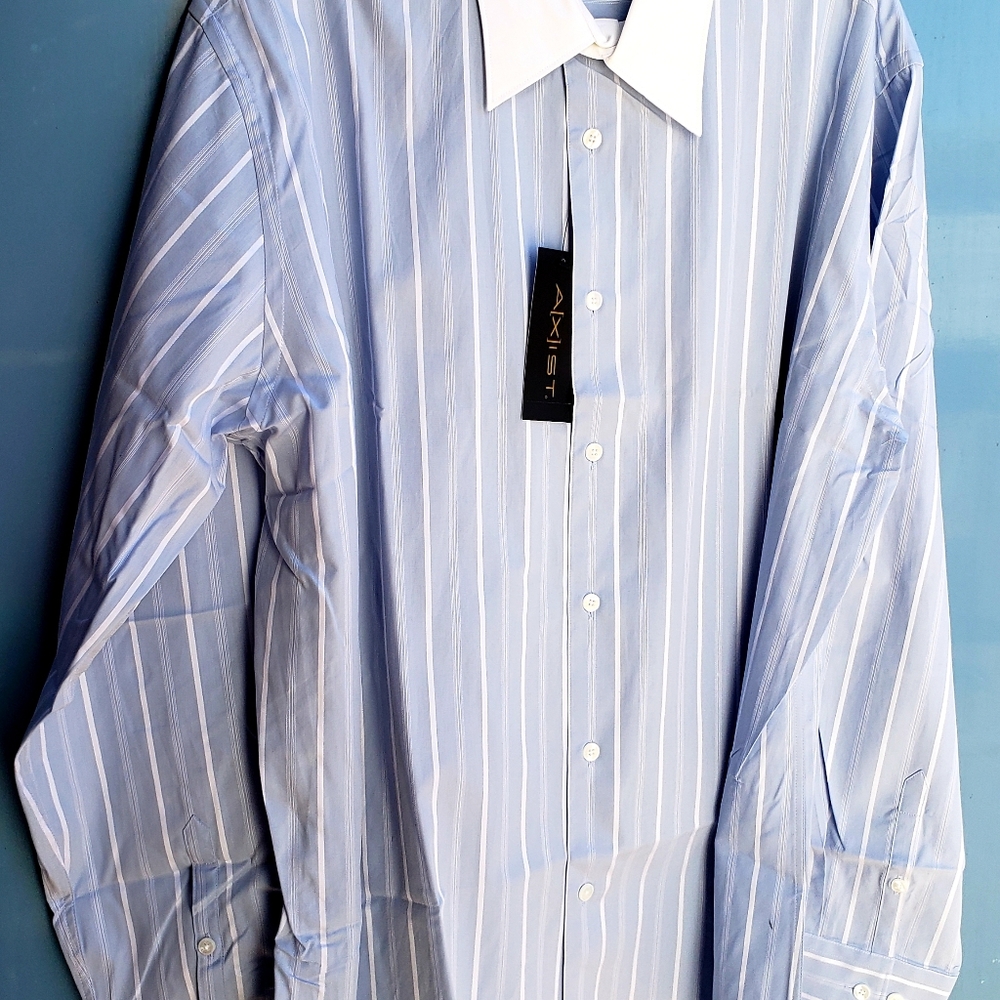 Mens XL Extra Large button down dress shirt blue